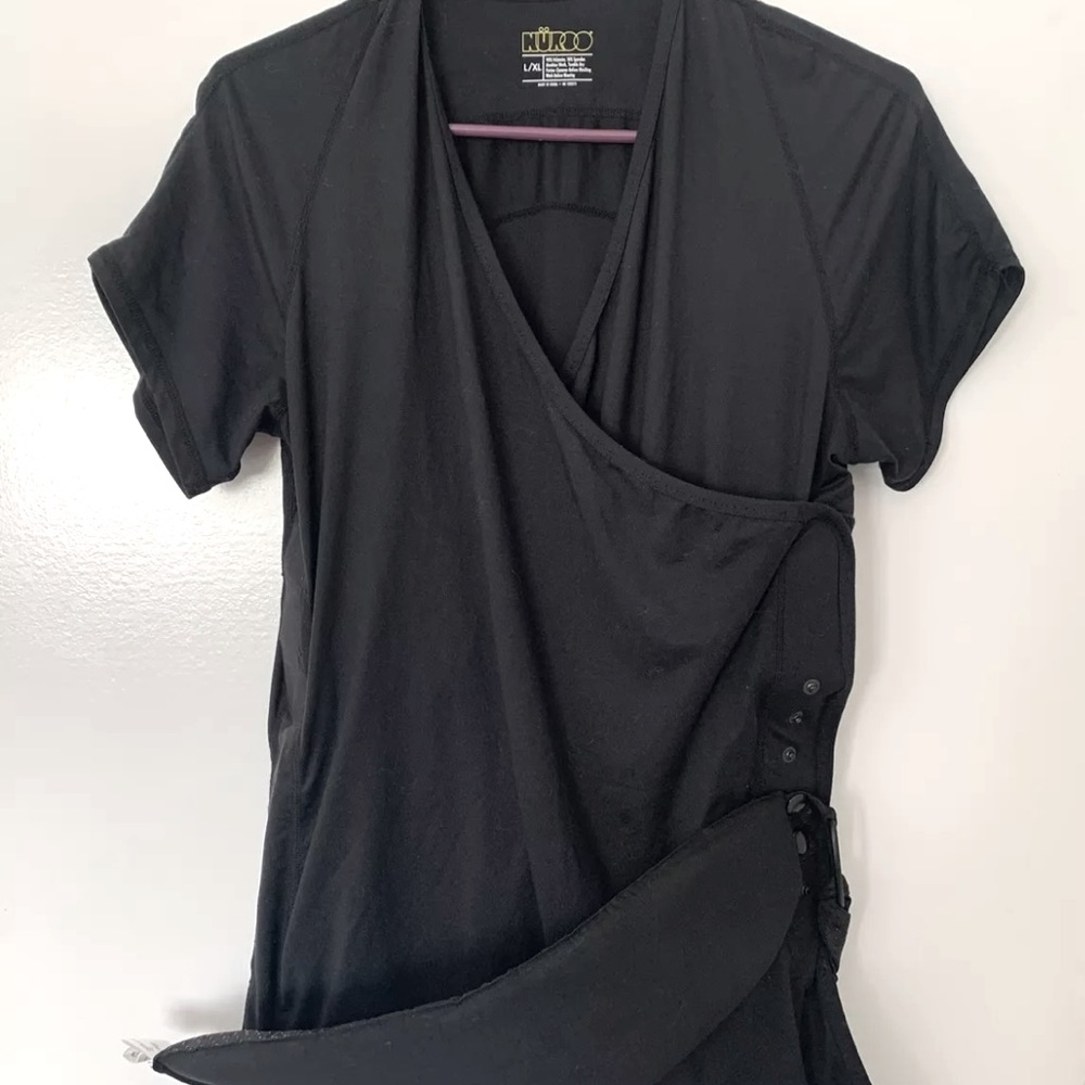 Nuroo L/XL black shirt sleeve baby wearing shirt